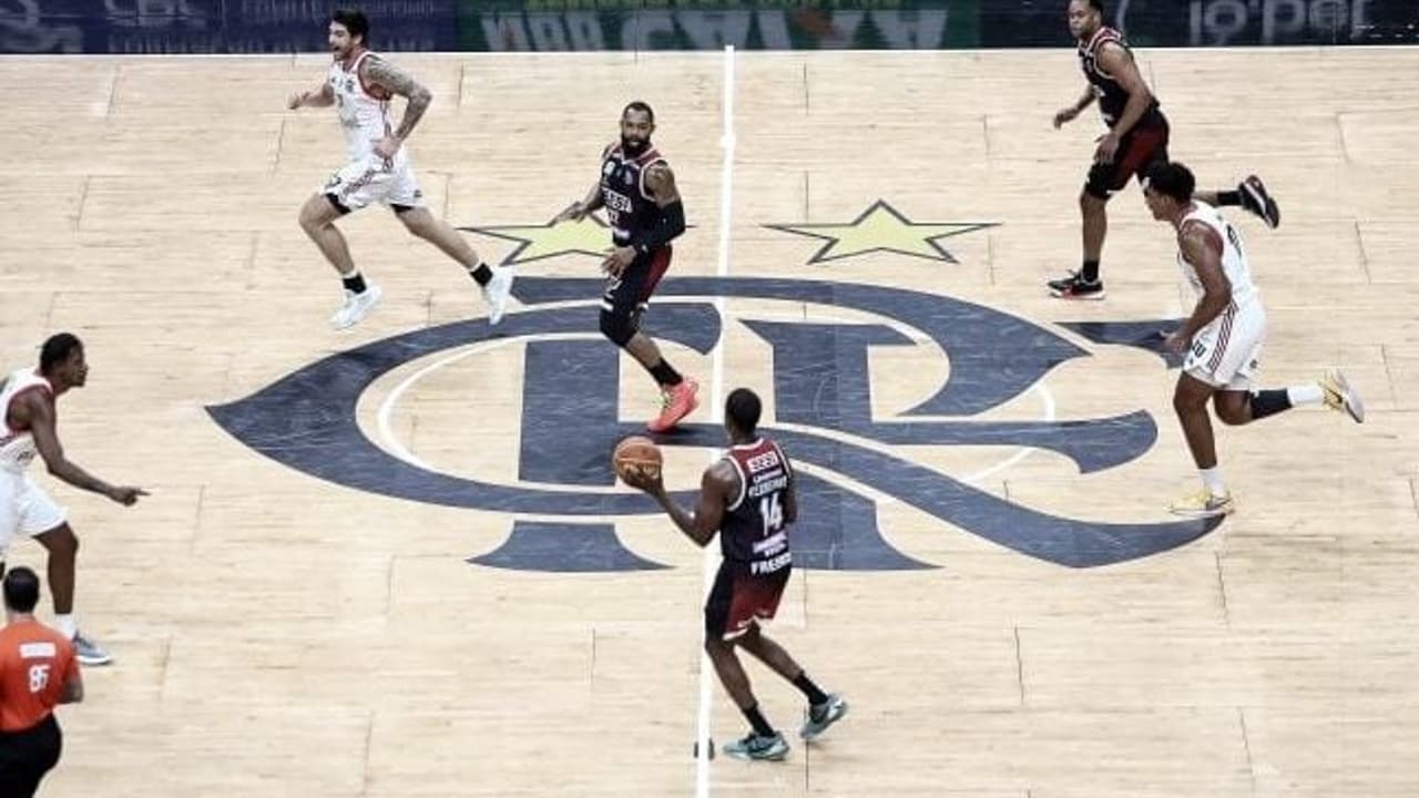 Flamengo realiza amistosos na Espanha antes de competição mundial de basquete