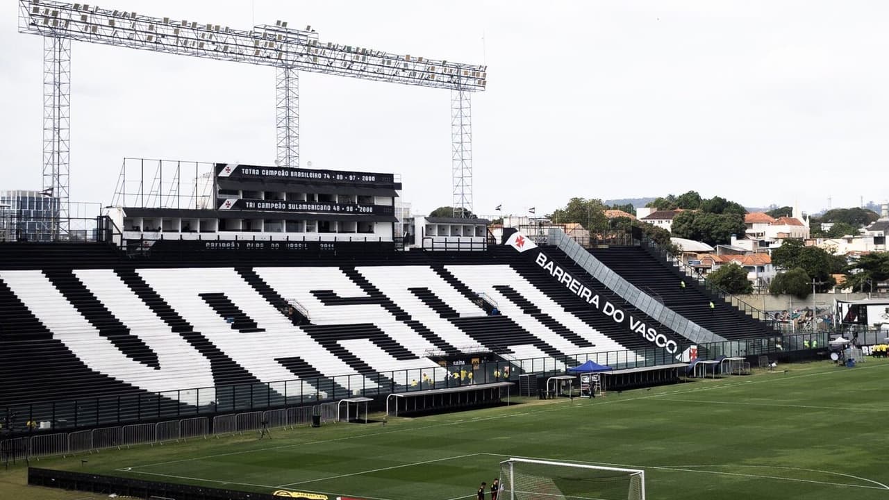 Vasco anuncia reforços e renovações para a temporada
