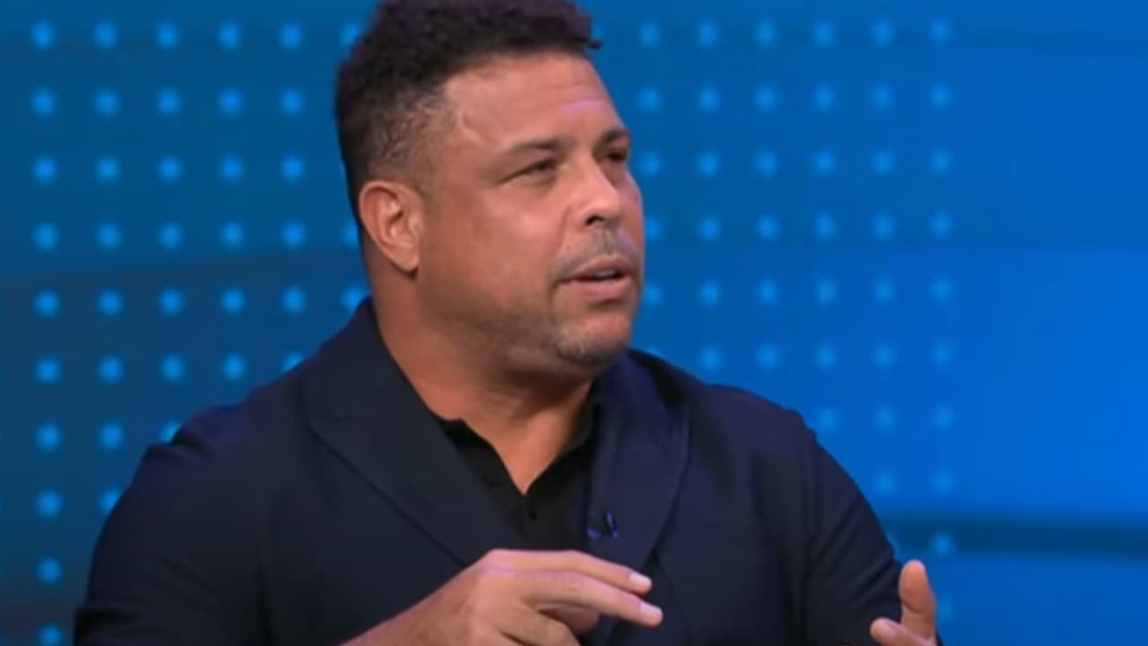 Cruzeiro parabeniza ídolo Ronaldo pelo aniversário