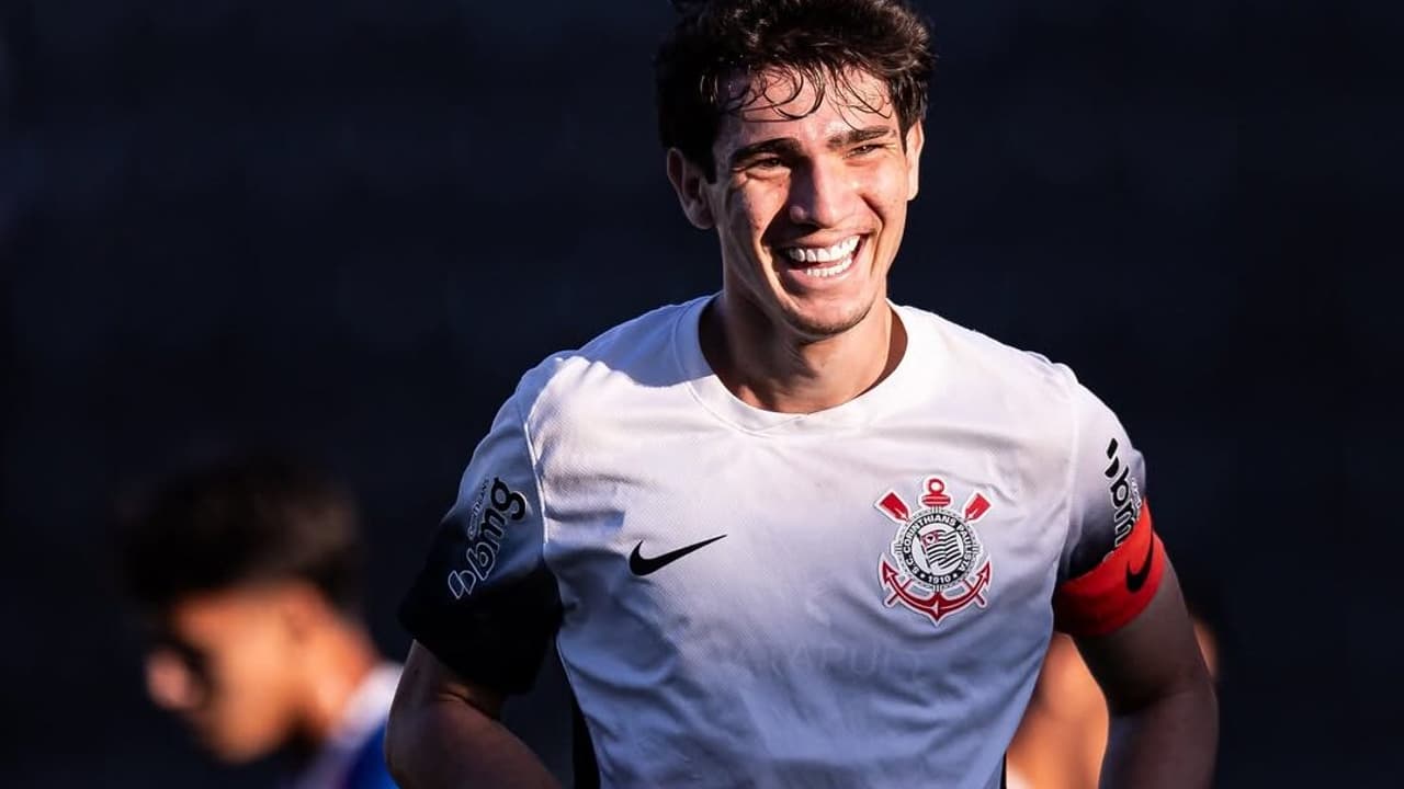 Corinthians avança nas conversas para renovar contrato com jovem talento da base