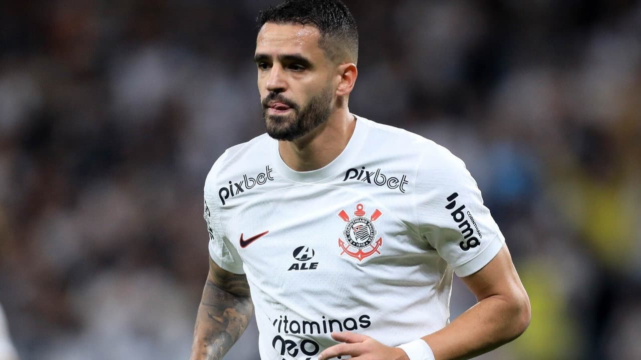 Renato Augusto receberá homenagem antes da partida entre Corinthians e Flamengo