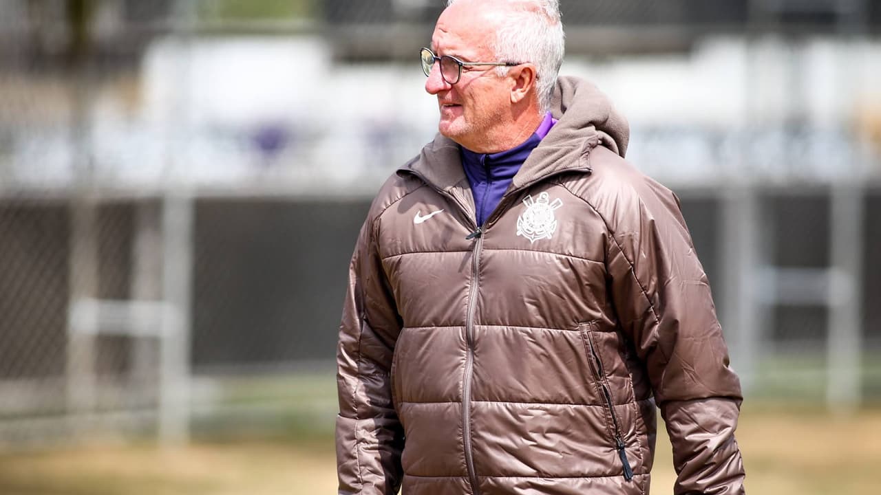 Corinthians divulga lista de desfalques para confronto com o Fluminense