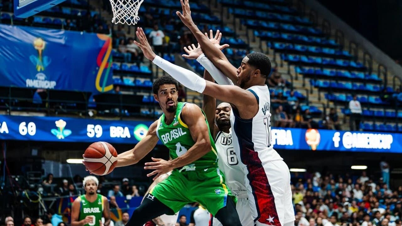 Destaques do Fla celebram título da AmeriCup antes do Mundial