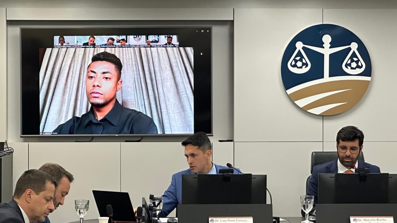 Advogado do Flamengo rebate pena 'branda' de Bruno Henrique e detalha próximos passos