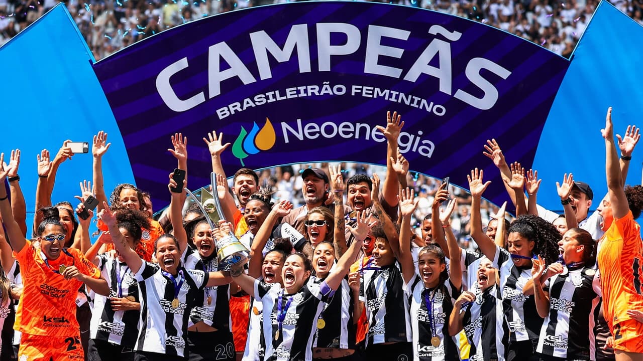 Corinthians luta pelo sétimo troféu do Brasileirão Feminino; veja o histórico em finais