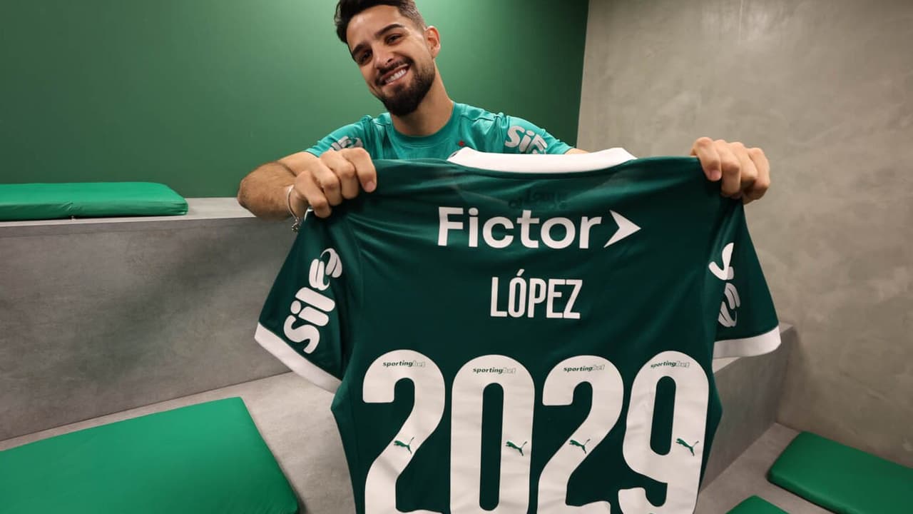 Artilheiro da temporada, Flaco López renova com o Palmeiras
