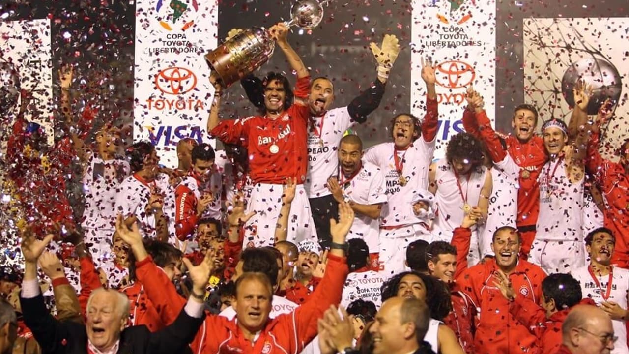 Filho de ídolo do Palmeiras e Inter brilha na estreia e fatura Golden Ball