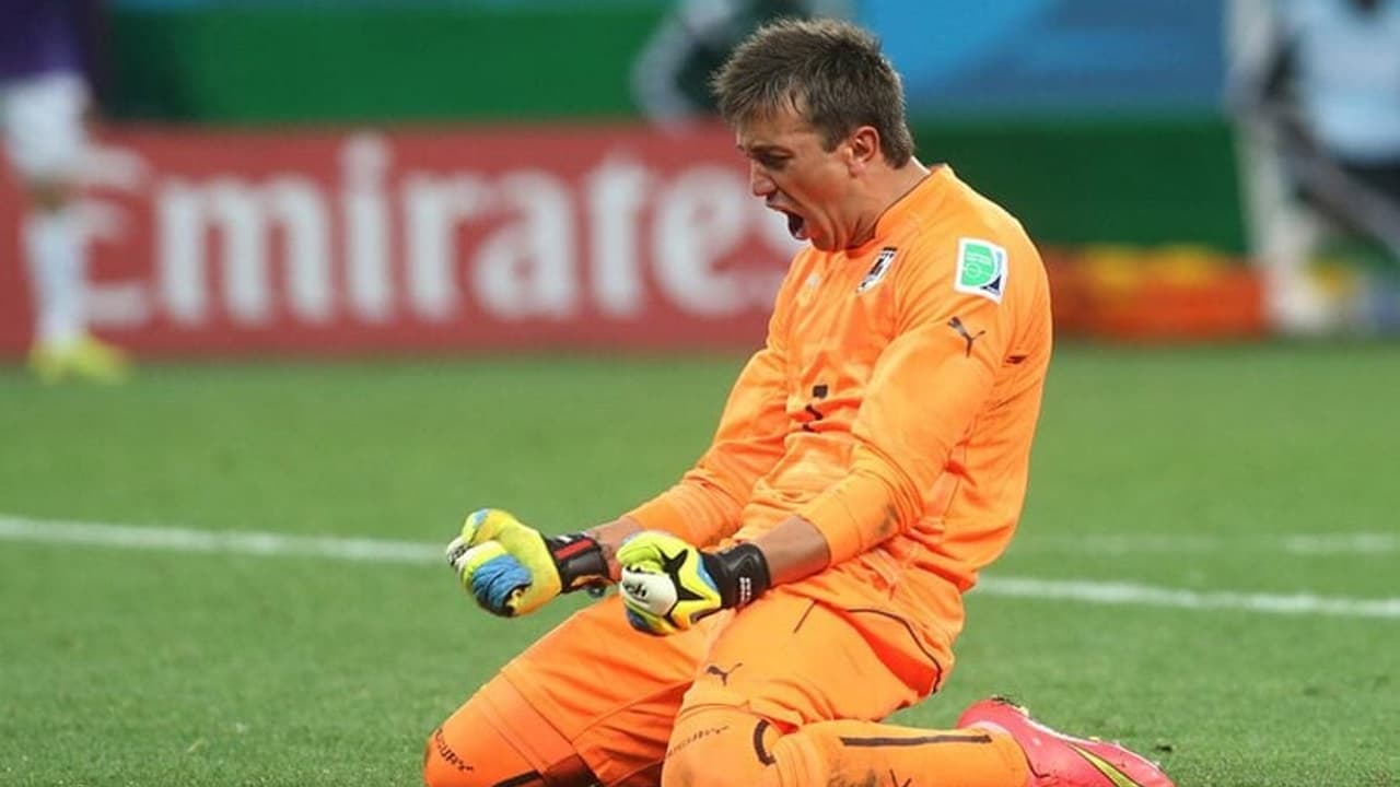 Companheiro de Arrascaeta na seleção é arma do Estudiantes contra o Flamengo