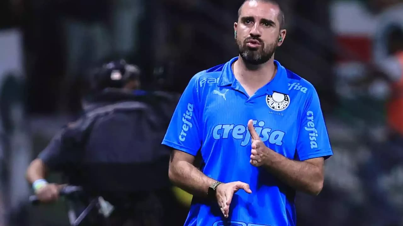 João Martins fala à imprensa após vitória expressiva do Palmeiras