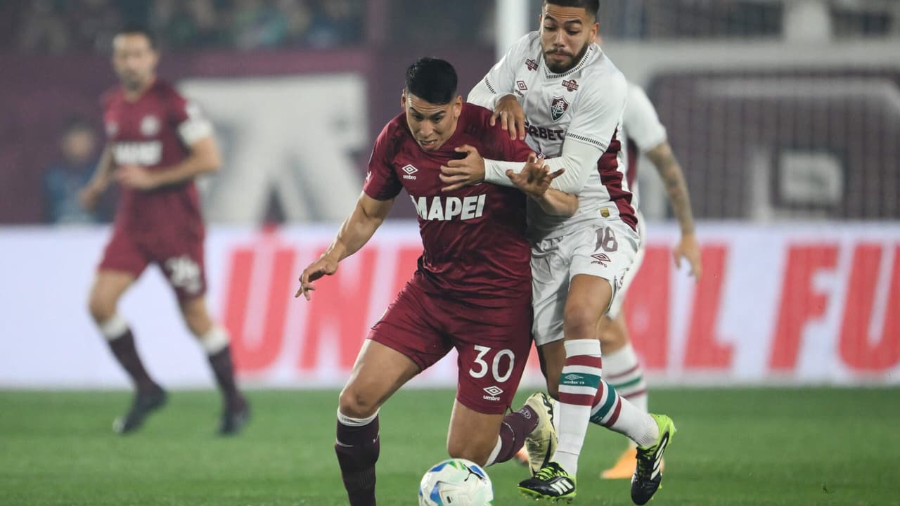 Com reviravoltas, IA simula confronto entre Fluminense e Lanús