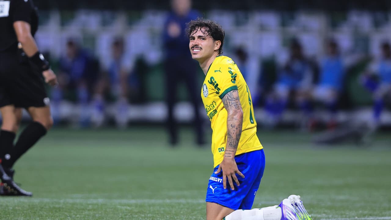 Jornalistas criticam pênalti polêmico para o Palmeiras no Brasileirão como 