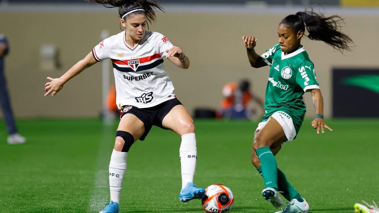 São Paulo e Palmeiras duelam no Paulistão Feminino; confira as escalações