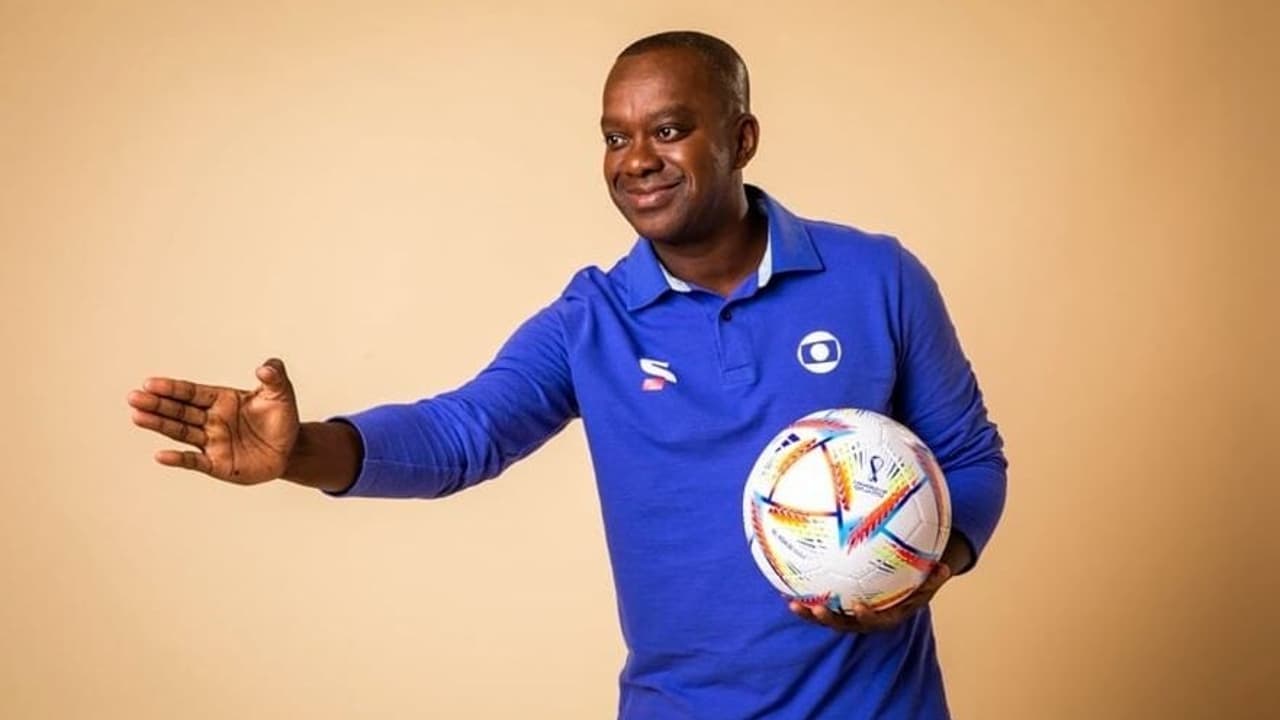 Expulsão? PC Oliveira dá veredito em lance polêmico de Flamengo x Vasco