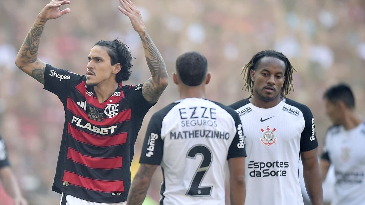Corinthians mantém superstição invicta contra Flamengo no Campeonato Brasileiro