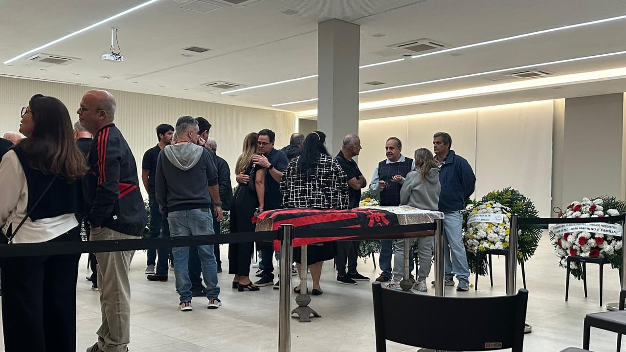 Dunshee de Abranches, ícone do Flamengo, é homenageado em velório na Gávea