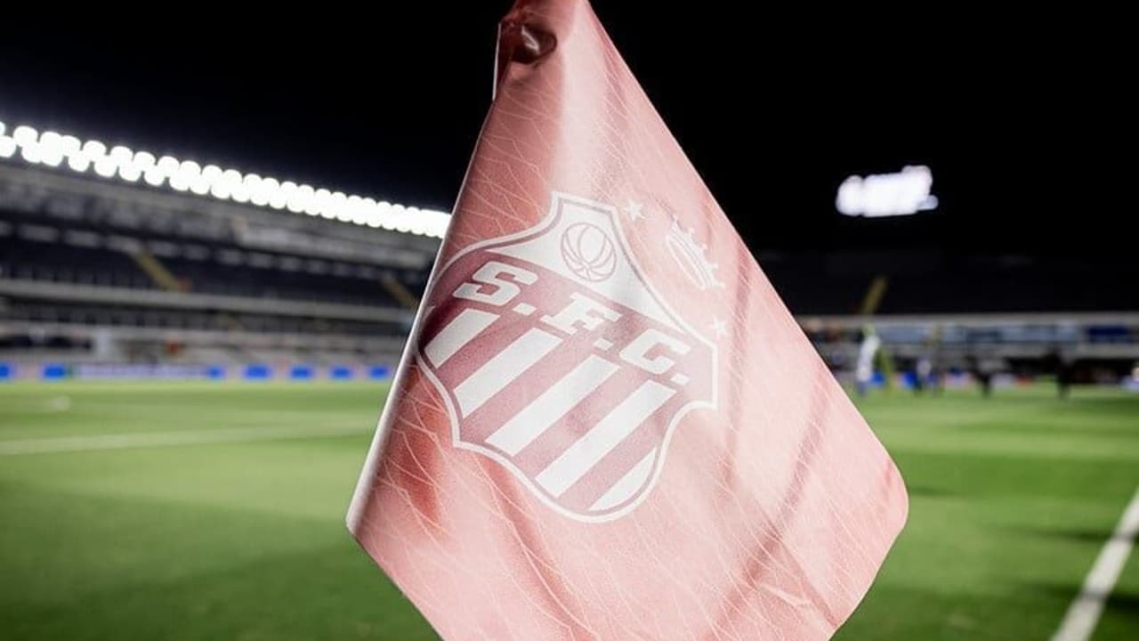 Vila Belmiro completa 109 e segue com futuro indefinido no Santos