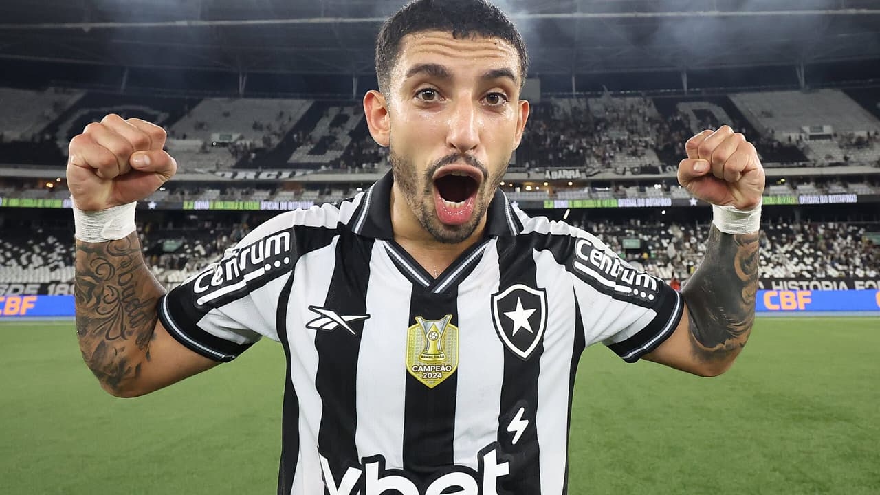 Santi Rodríguez engrena e entrega talento ao meio do Botafogo