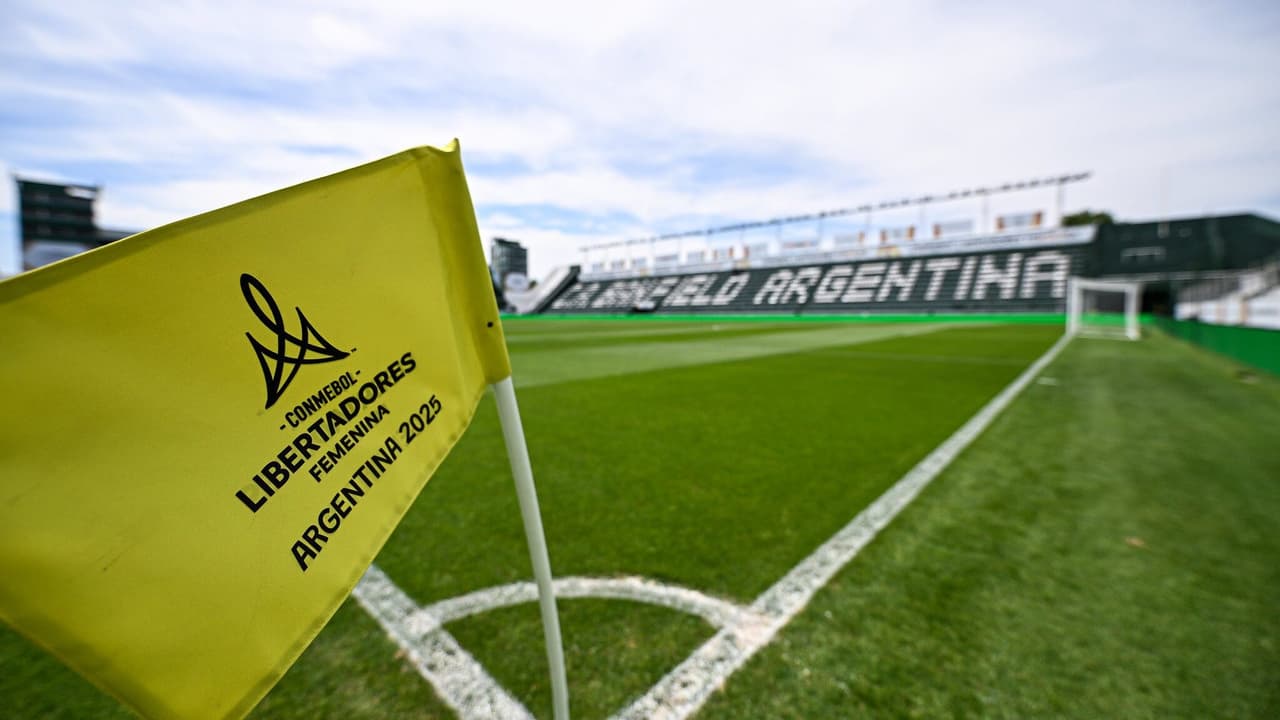 Corinthians e Ferroviária duelam na final da Libertadores; veja as escalações titulares