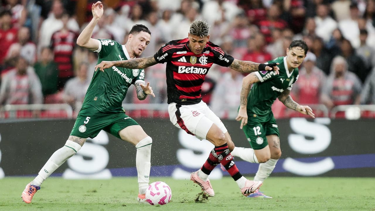 Flamengo e Palmeiras se confrontam em busca da vaga na final da Libertadores e prêmio milionário