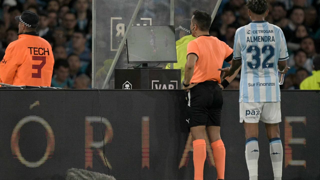 Ídolo do Flamengo critica a arbitragem na Libertadores: Errou feio, e levanta polêmica nos bastidores