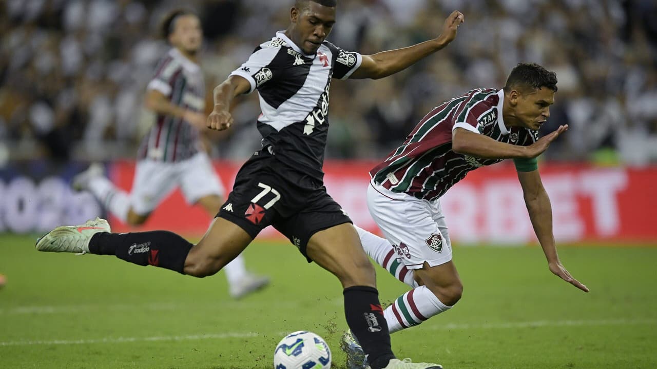 Vasco inicia venda de ingressos para partida contra o Fluminense