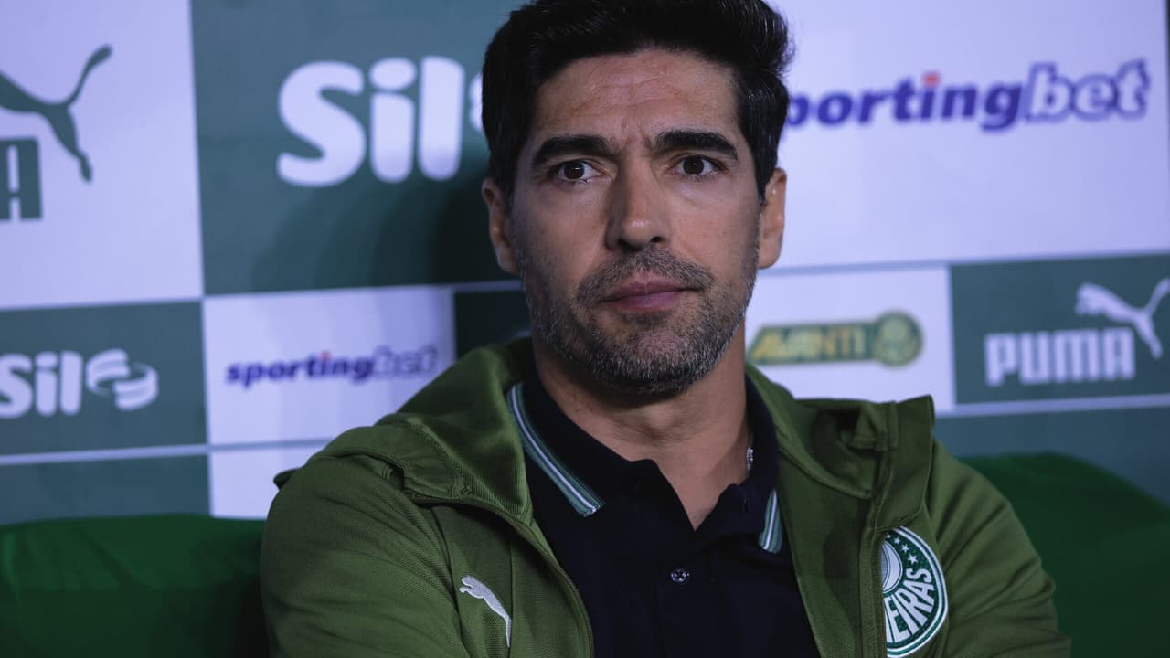 Abel Ferreira muda Palmeiras para enfrentar o Cruzeiro; time busca recuperação em campo
