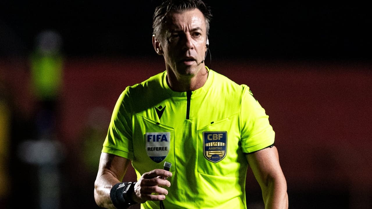 Controvérsia em pênalti de Palmeiras x Bragantino gera debate entre torcedores