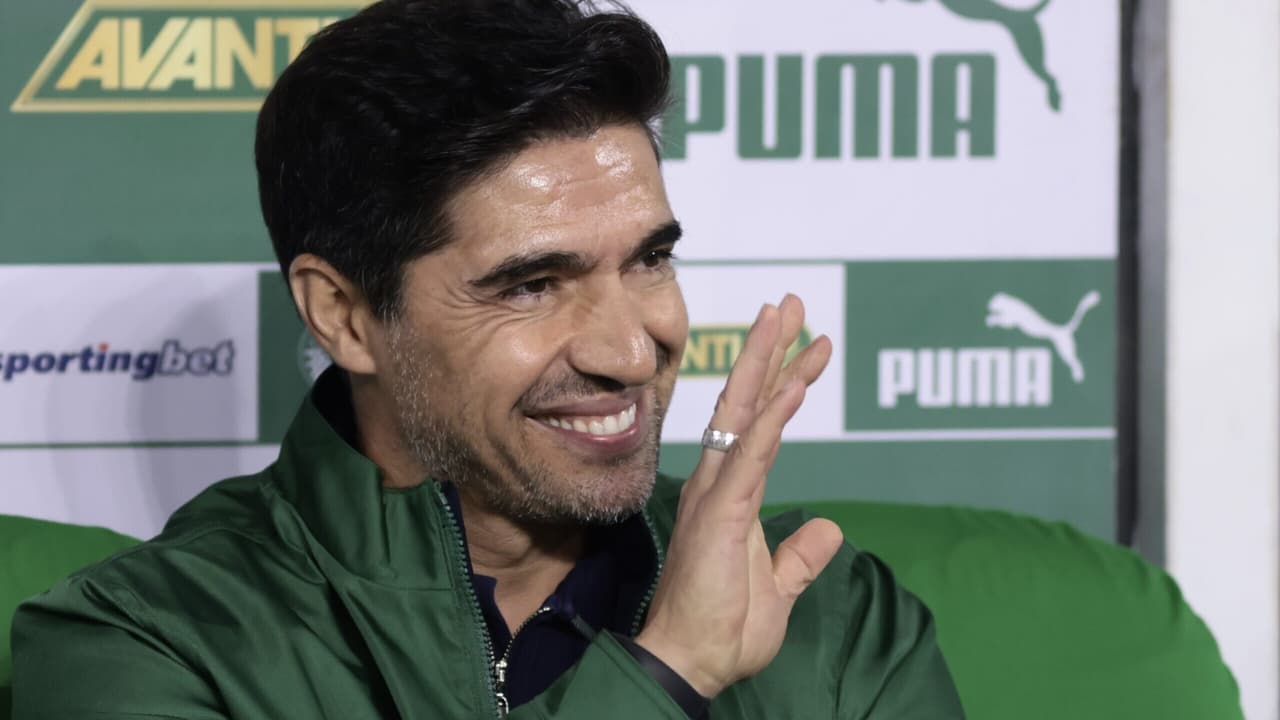 Decisão polêmica de Abel Ferreira no Palmeiras x LDU causa indignação: 