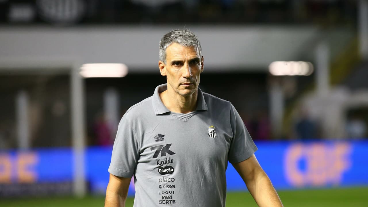 Vojvoda elogia agressividade e atitude do Santos na vitória sobre o Corinthians