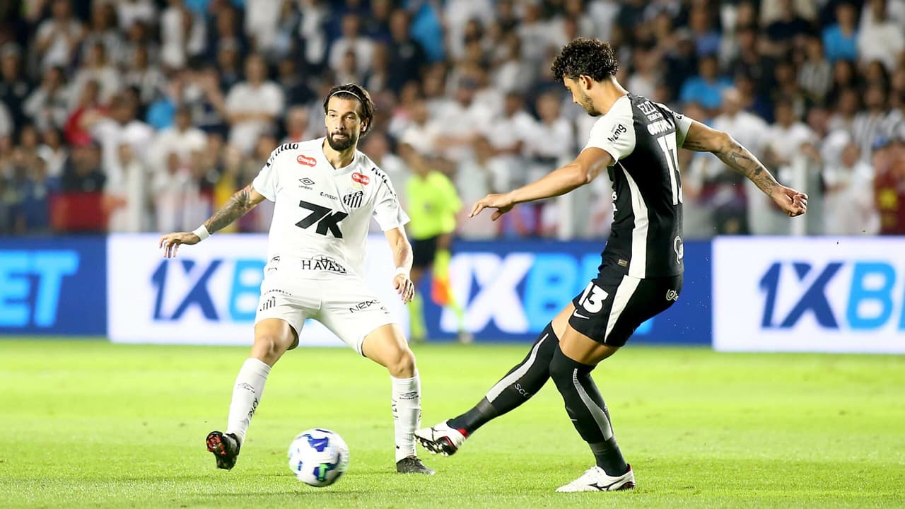 Lance polêmico no clássico Santos e Corinthians gera indignação entre torcedores