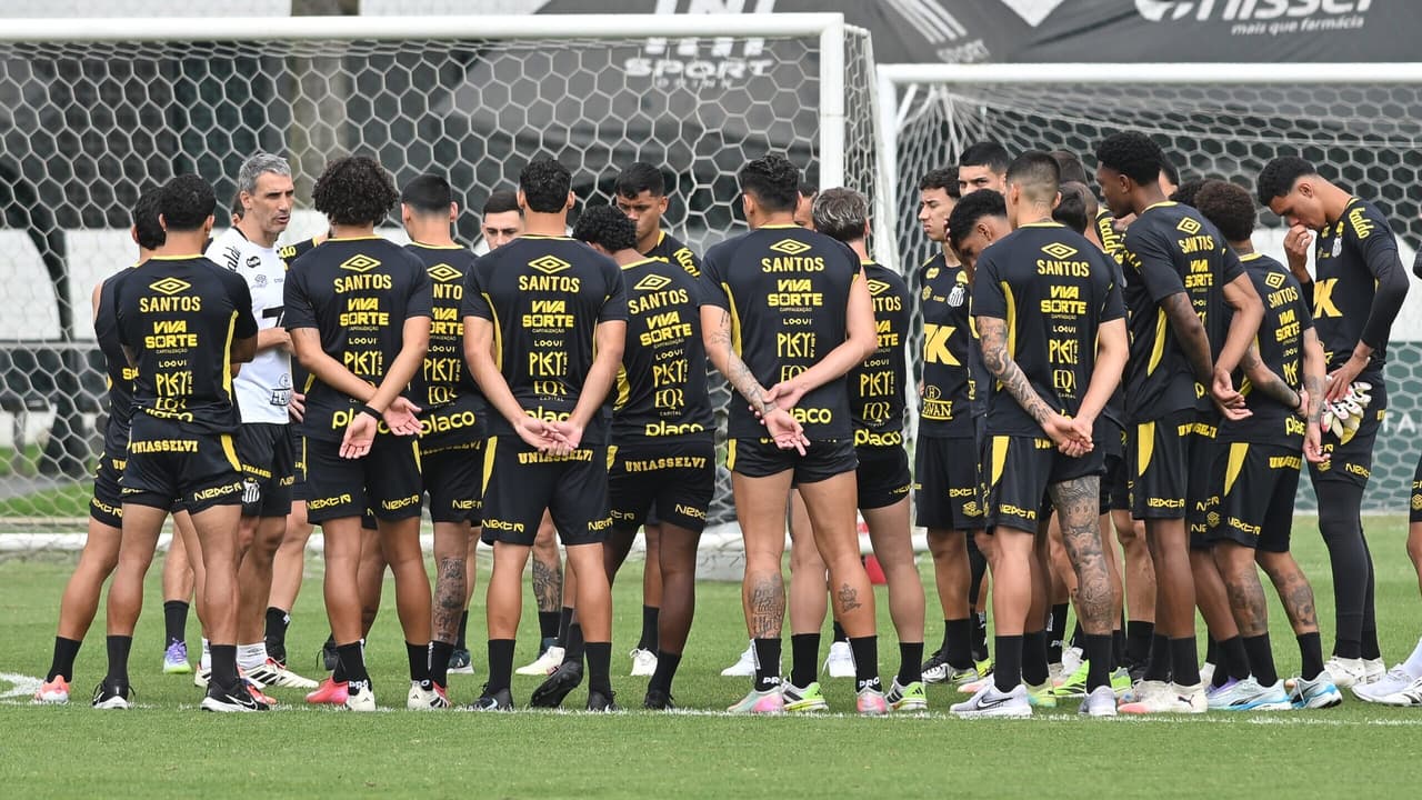 Santos divulga lista de relacionados para duelo contra o Vitória
