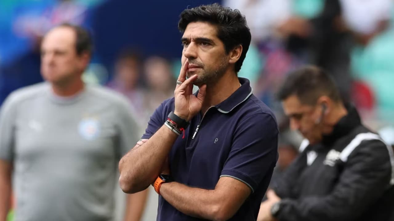 Abel dedica vitória do Palmeiras a Evangelista e ignora crítica de Ceni
