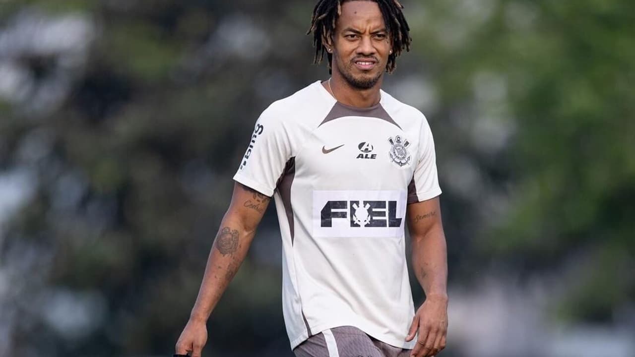 Luciano Carrillo estreia pelo Corinthians, que muda esquema para enfrentar o Vitória em duelo decisivo