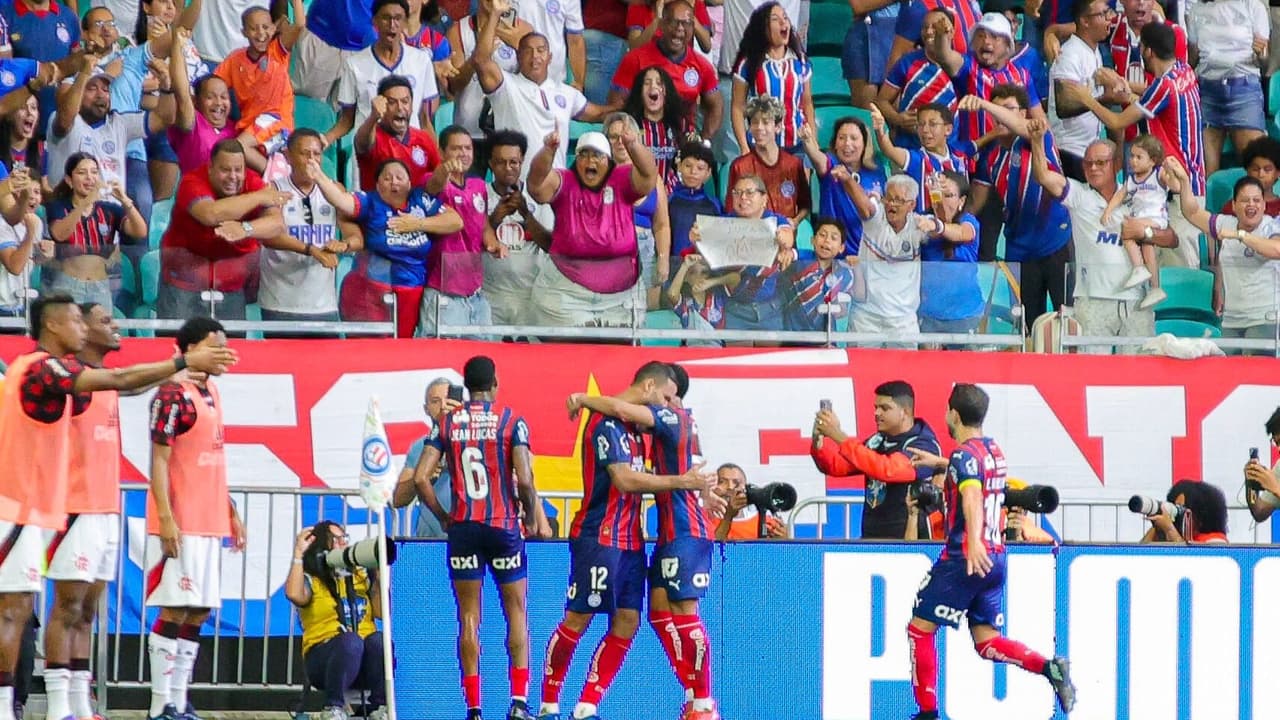 Bahia Vira Sobre Flamengo Com Dois Expulsos na Fonte Nova