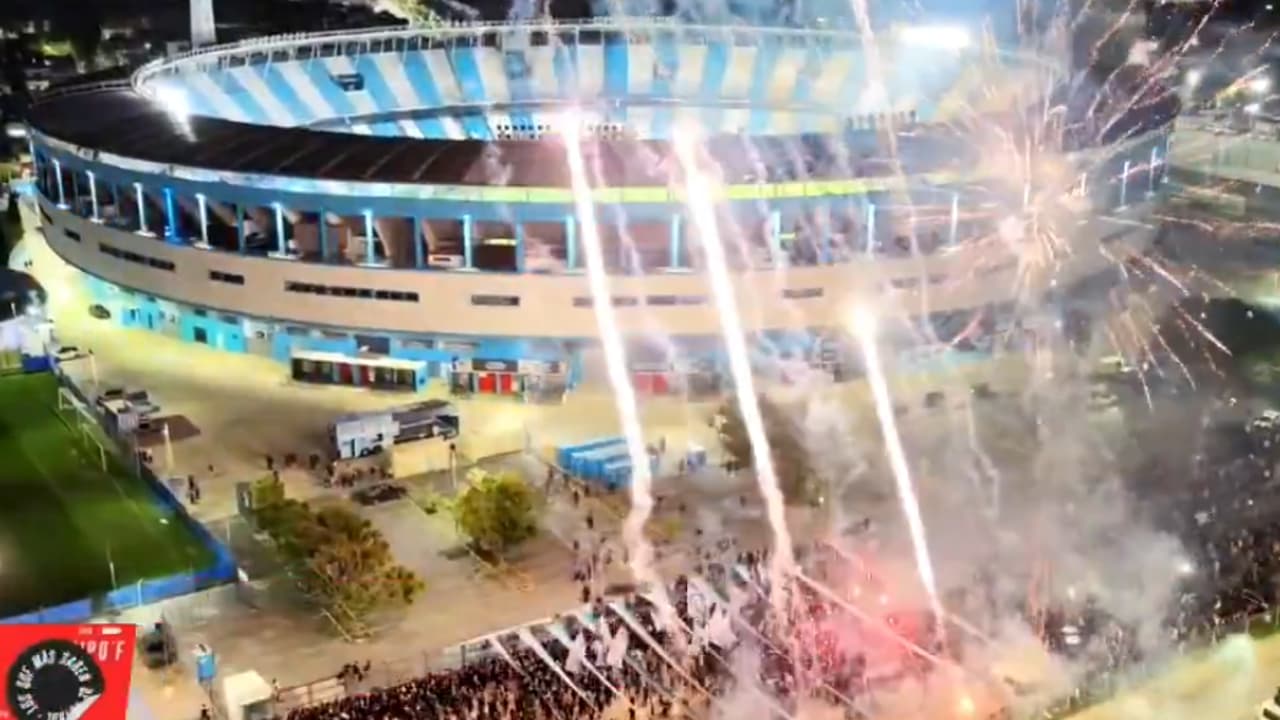 Festa explosiva da torcida do Racing agita redes sociais e causa espanto antes do duelo com o Flamengo