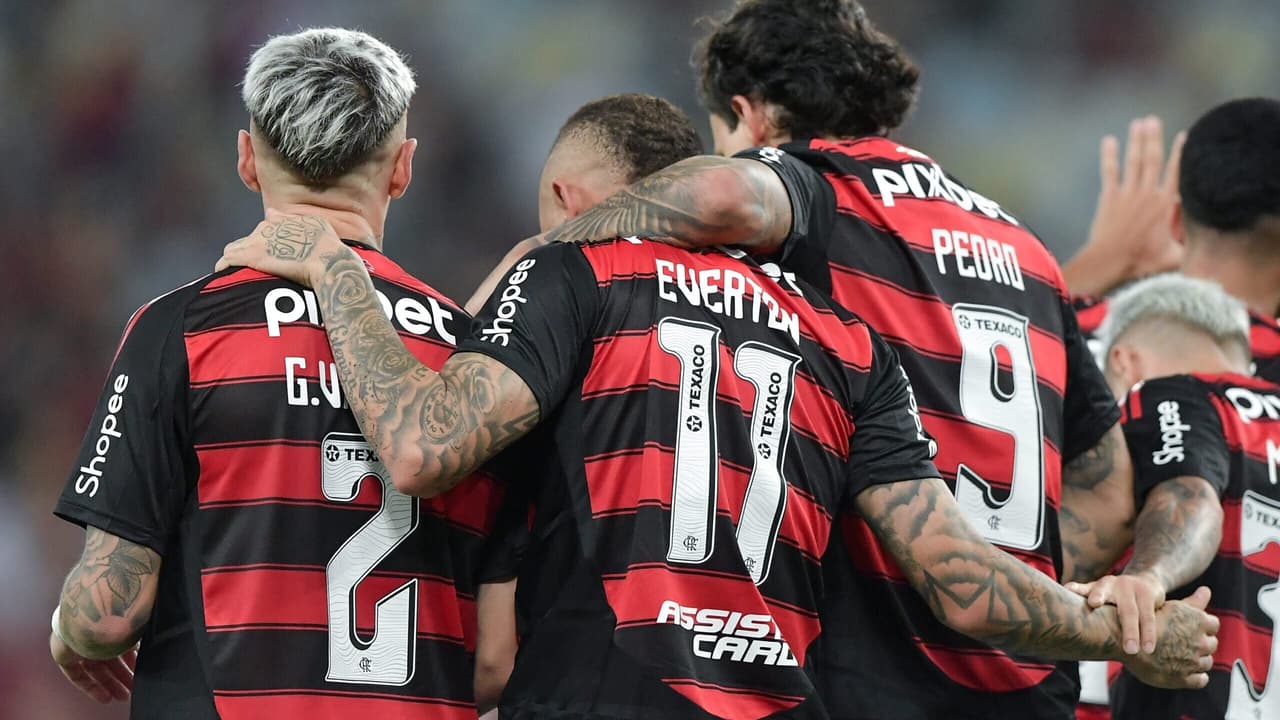 Everton Cebolinha do Flamengo ficará fora por pelo menos três semanas