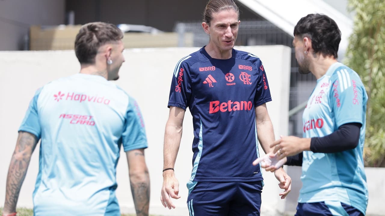 Com grupos divididos, Flamengo se reapresenta nesta quarta