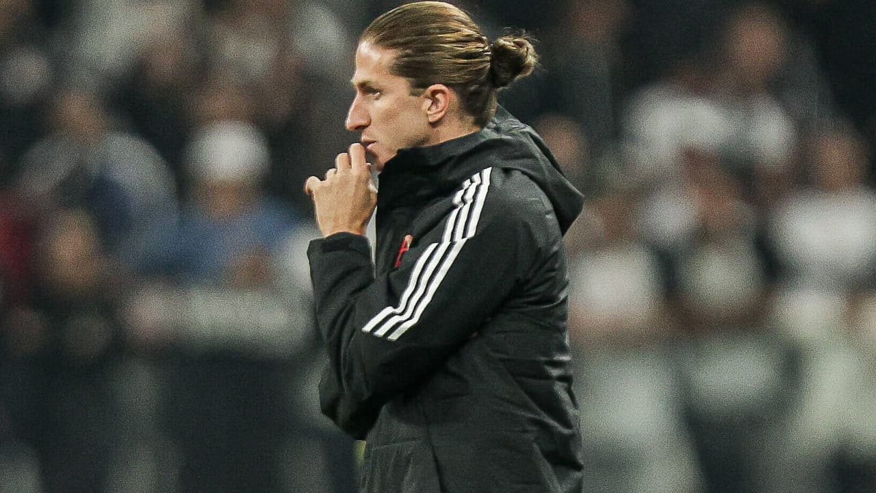 Flamengo revela lista com novidades para confronto contra o Palmeiras