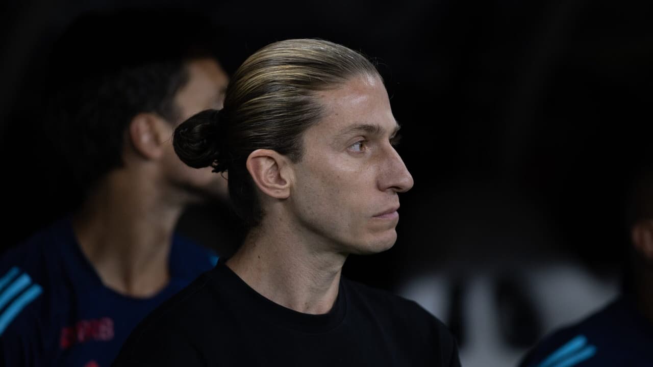 Filipe Luís admite insegurança do Flamengo em derrota para o Fortaleza: Fomos mal