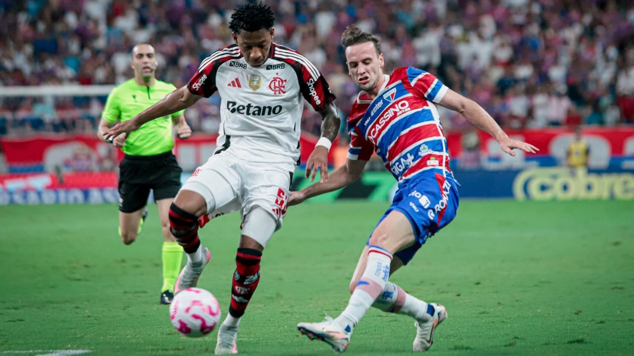 Fortaleza aproveita falhas do Flamengo e garante vitória no Campeonato Brasileiro com eficiência