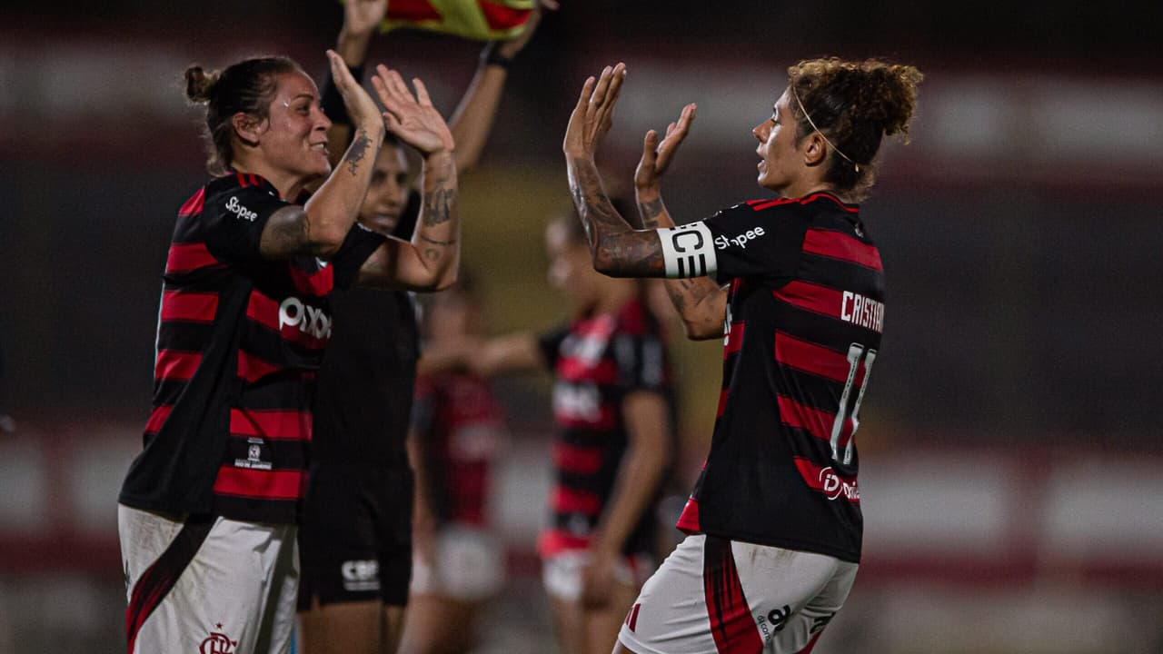 Flamengo é criticado por postura em relação ao futebol feminino nas redes sociais