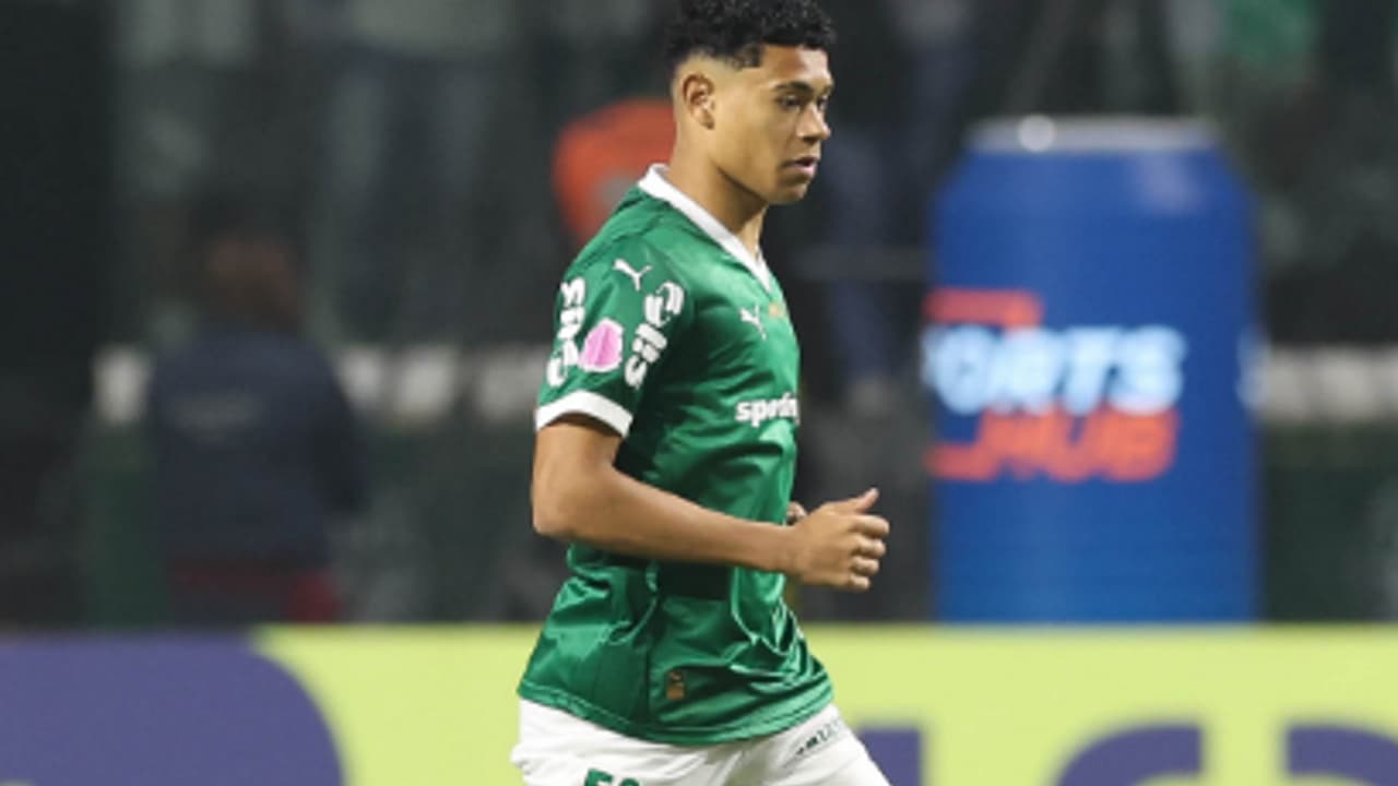 Luis Pacheco, jovem promessa de 17 anos, estreia pelo Palmeiras com multa milionária