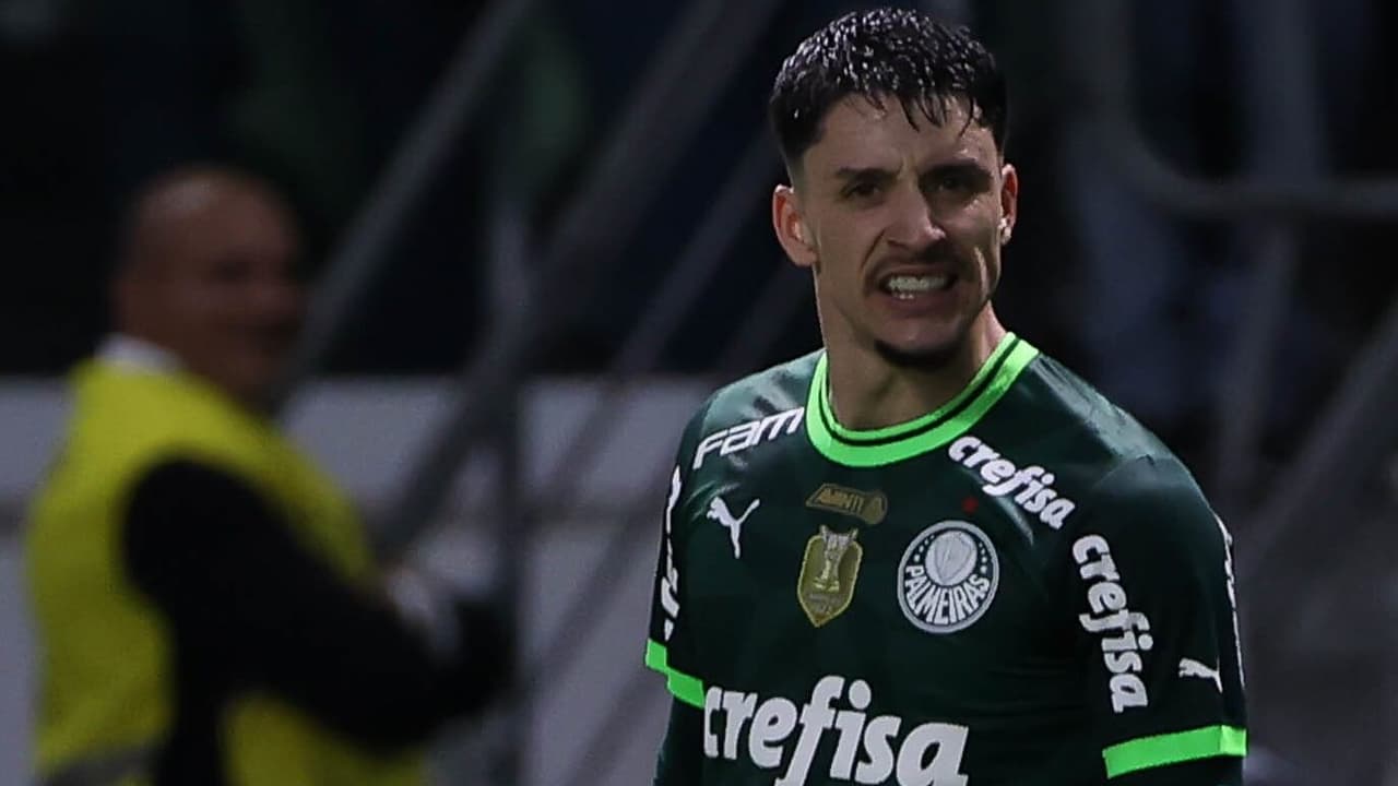 Piquerez critica apagão do Palmeiras no primeiro tempo contra a LDU: 