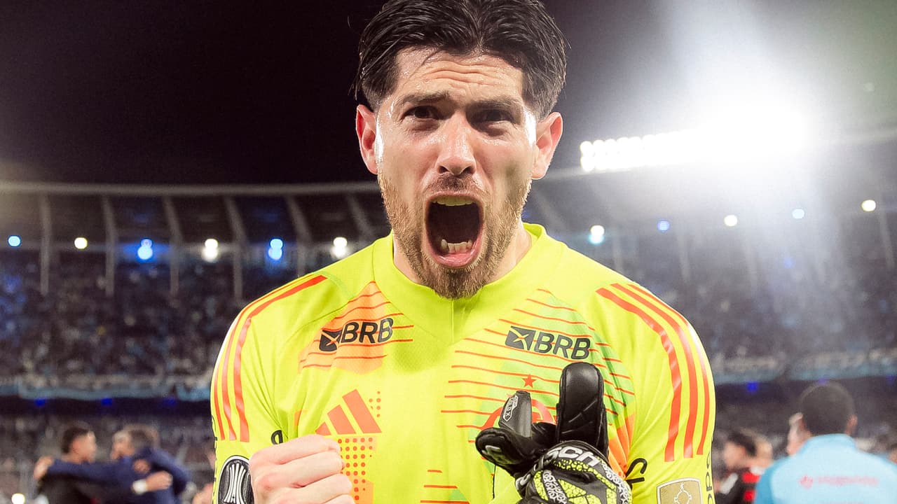 Rossi brilha e protagoniza Flamengo em campanha decisiva, com cara de Libertadores na disputa