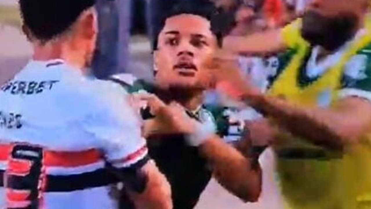 Violência marca clássico entre São Paulo e Palmeiras com briga generalizada em campo