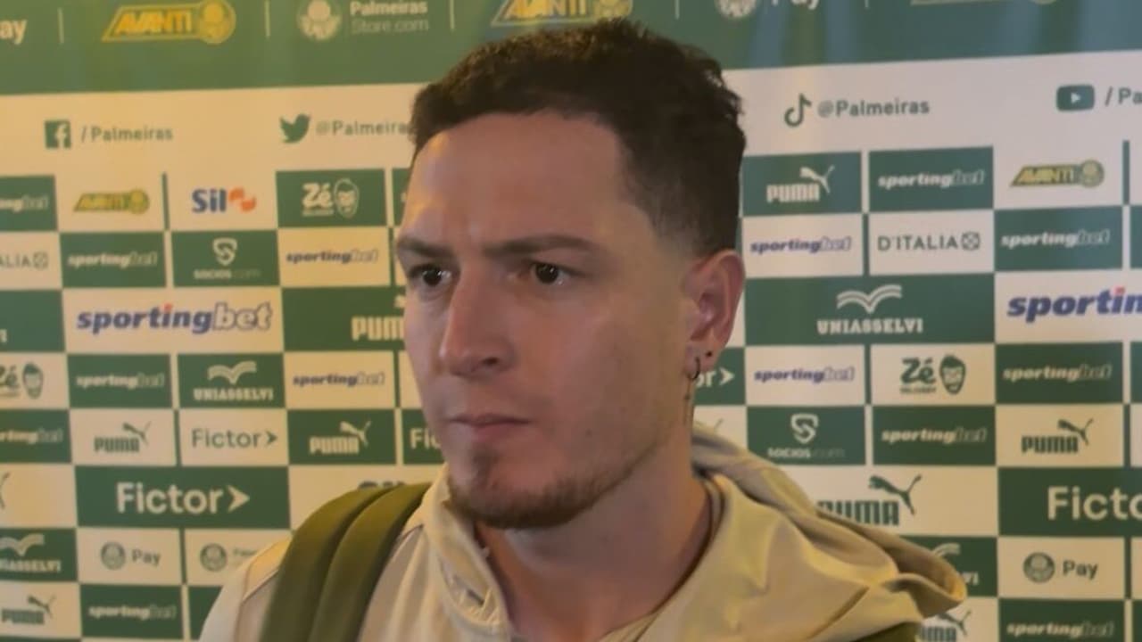 Aníbal comenta desempenho de Flaco e levanta comparação com Messi no Palmeiras