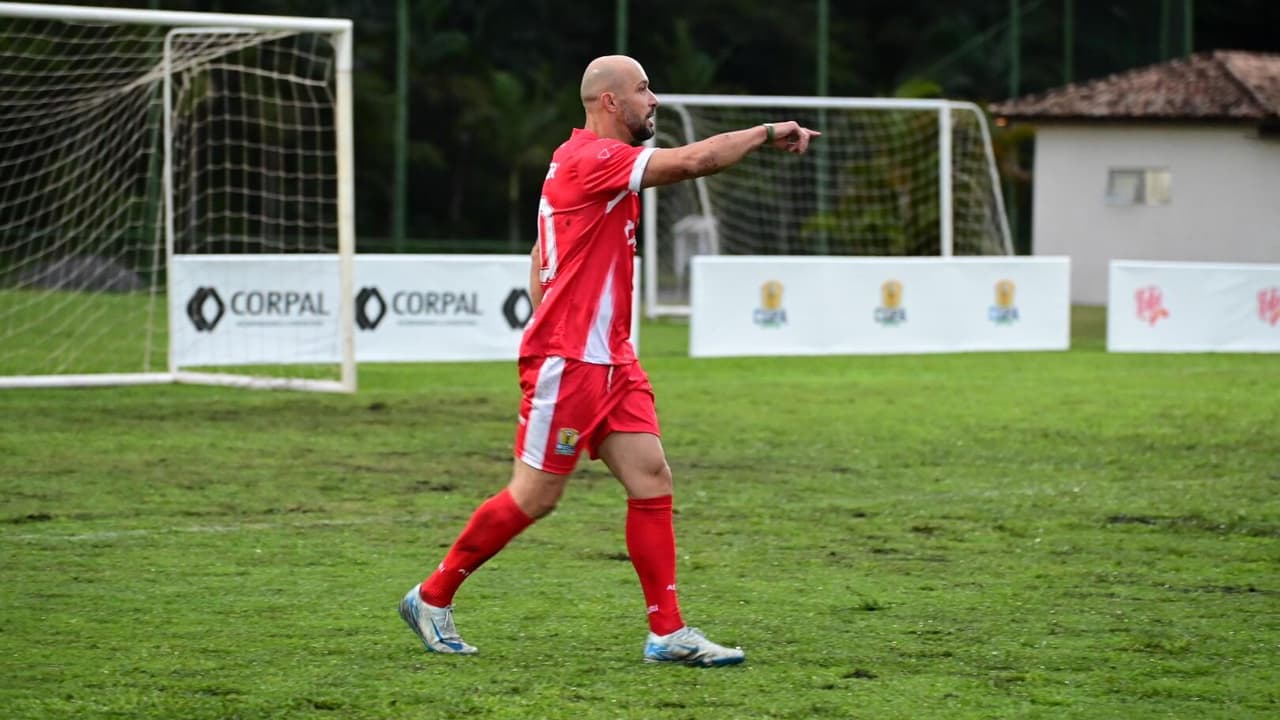 Alessandro exalta domínio na Libertadores e destaca rivalidade entre Palmeiras e Flamengo