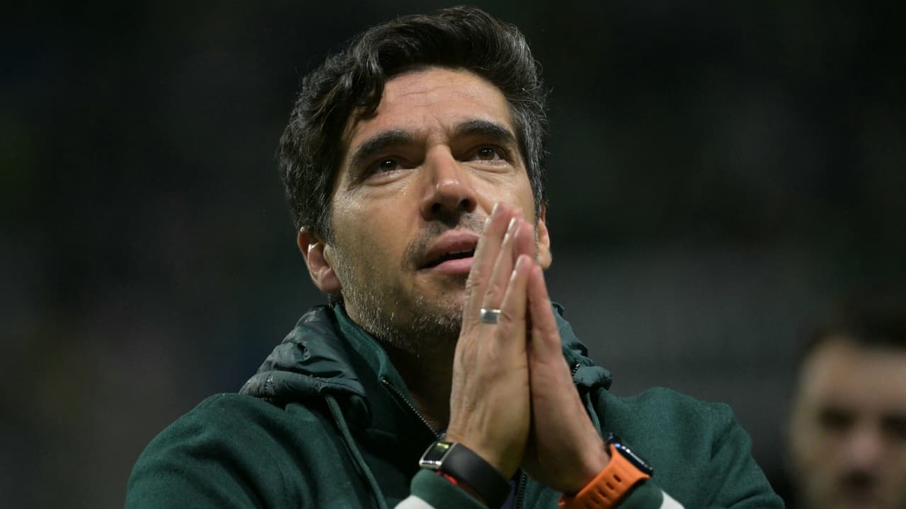 Abel Ferreira se desculpa e provoca reações calorosas após triunfo do Palmeiras na Libertadores