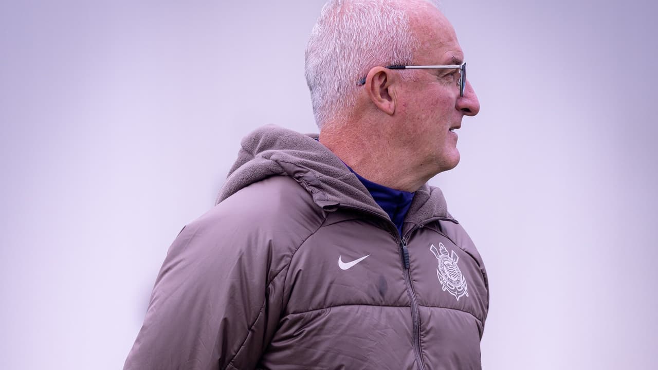 Com novidades, Corinthians treina de olho no Santos; confira