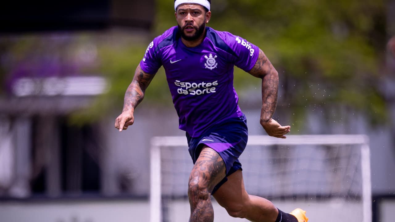 Corinthians ganha novo reforço em treino e se prepara intensamente para desafio contra o Grêmio